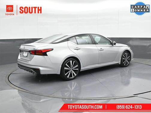 2022 Nissan Altima SR FWD