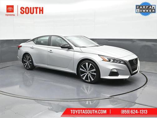 2022 Nissan Altima SR FWD