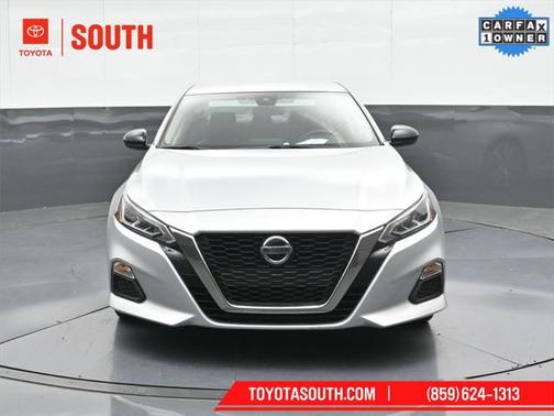 2022 Nissan Altima SR FWD