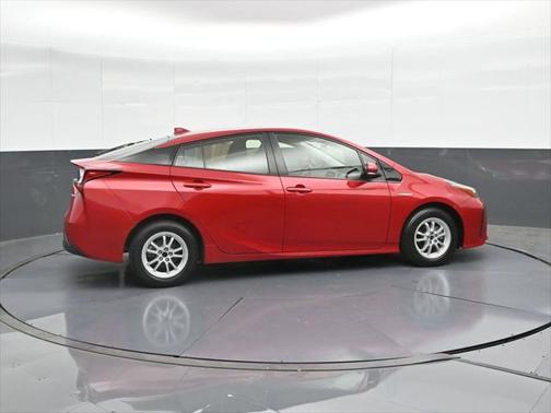 2019 Toyota Prius LE