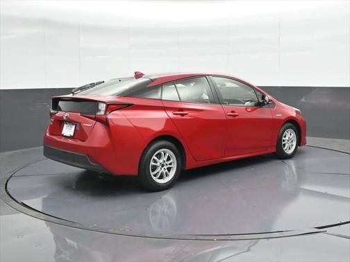 2019 Toyota Prius LE