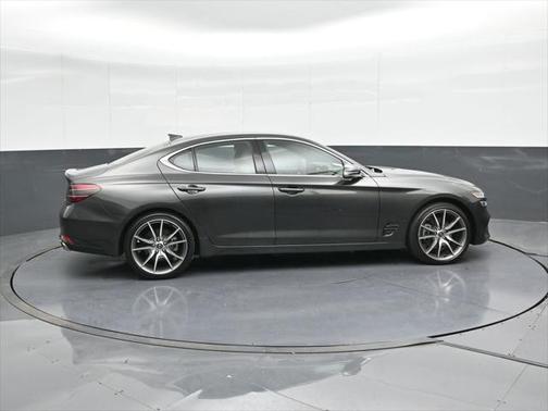 2023 Genesis G70 2.0T AWD
