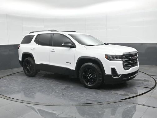 2022 GMC Acadia AT4