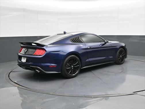 2020 Ford Mustang EcoBoost