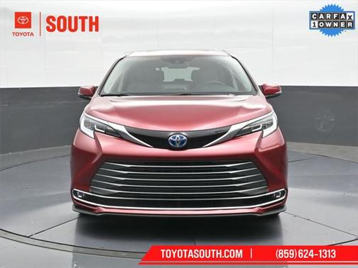2021 Toyota Sienna Limited 7-Passenger