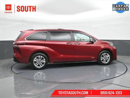 2021 Toyota Sienna Limited 7-Passenger