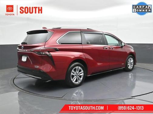 2021 Toyota Sienna Limited 7-Passenger