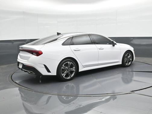 2022 Kia K5 EX