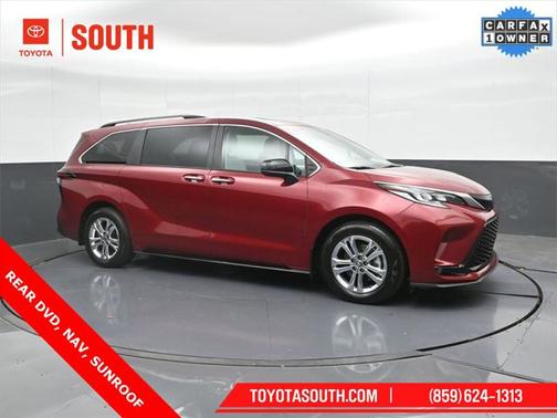 2023 Toyota Sienna XSE 7 Passenger