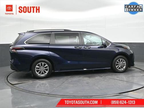 2023 Toyota Sienna XLE 7 Passenger