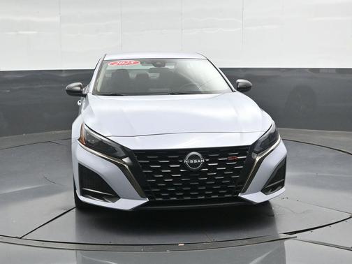 2025 Nissan Altima SR AWD