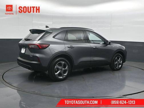 Gray Metallic 2025 Ford Escape ST-Line