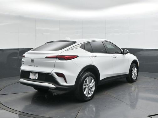 2025 Buick Envista Preferred FWD