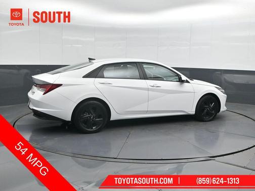 2023 Hyundai ELANTRA HEV Blue