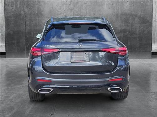2025 Mercedes-Benz GLC 300 Base
