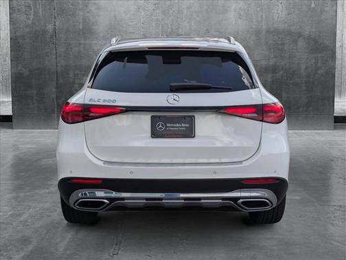 2025 Mercedes-Benz GLC 300 Base