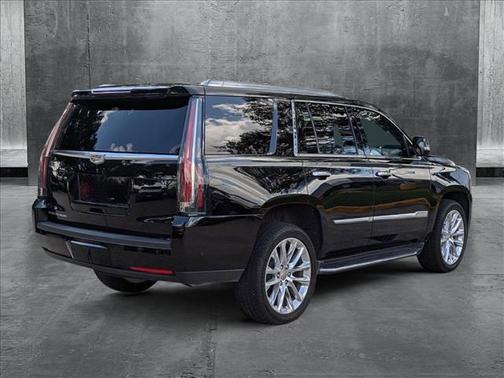 2020 Cadillac Escalade Luxury
