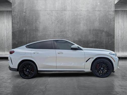 2022 BMW X6 xDrive40i