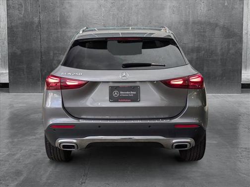 2025 Mercedes-Benz GLA 250 4MATIC