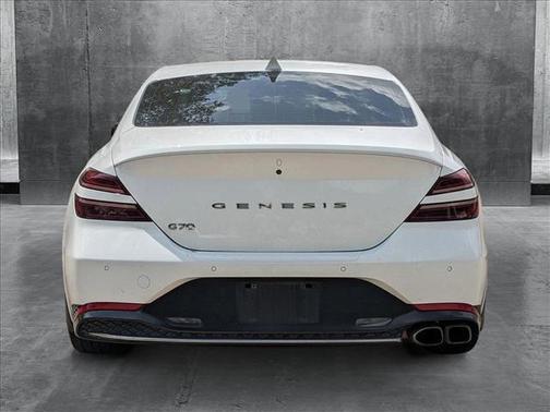2022 Genesis G70 2.0T RWD