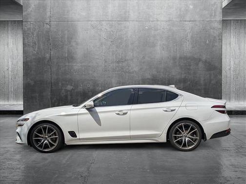2022 Genesis G70 2.0T RWD