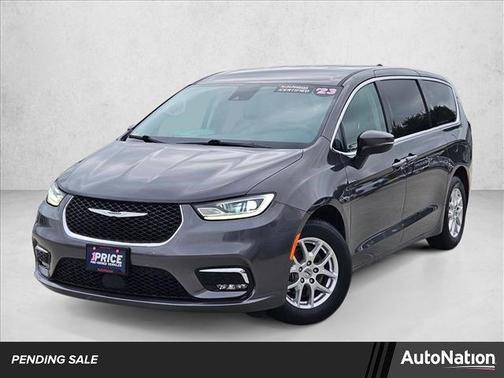 Granite Crystal Metallic Clearcoat 2023 Chrysler Pacifica Touring L