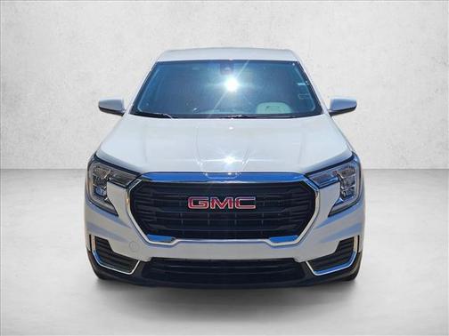Summit White 2024 GMC Terrain SLE