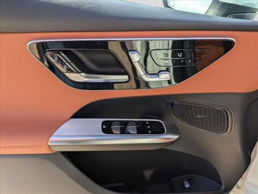 2026 Mercedes-Benz GLC 300 Base