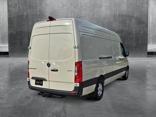 2025 Mercedes-Benz Sprinter 2500 High Roof