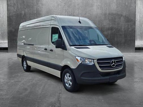 2025 Mercedes-Benz Sprinter 2500 High Roof
