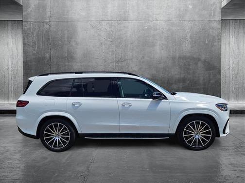 2025 Mercedes-Benz GLS 450 4MATIC