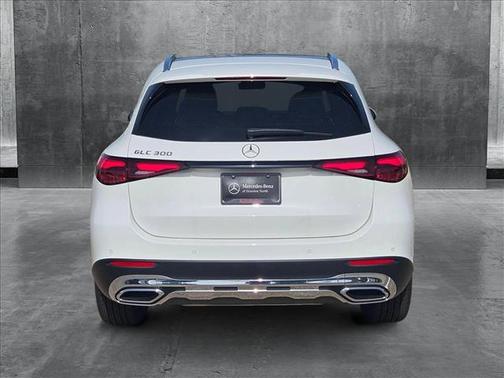 2025 Mercedes-Benz GLC 300 Base