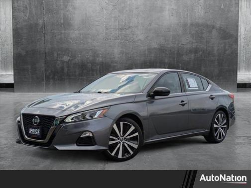 2020 Nissan Altima SR FWD