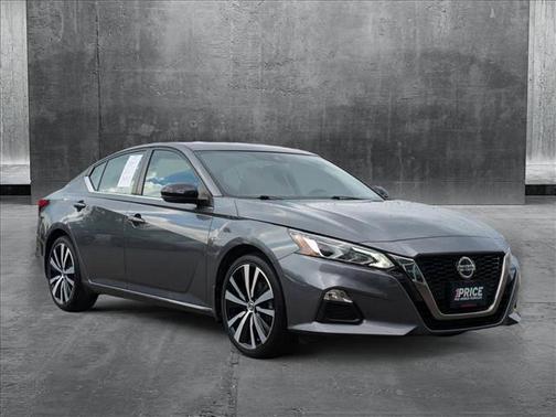 2020 Nissan Altima SR FWD