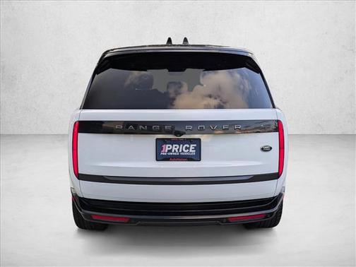 2023 Land Rover Range Rover P530 SE