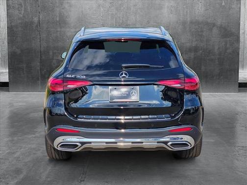 2025 Mercedes-Benz GLC 300 Base