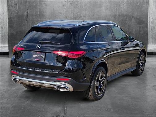 2025 Mercedes-Benz GLC 300 Base