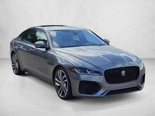 Silicon Silver Premi 2021 Jaguar XF SE P250 RWD Automatic