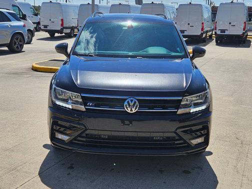 2019 Volkswagen Tiguan 2.0T SEL R-Line 4MOTION