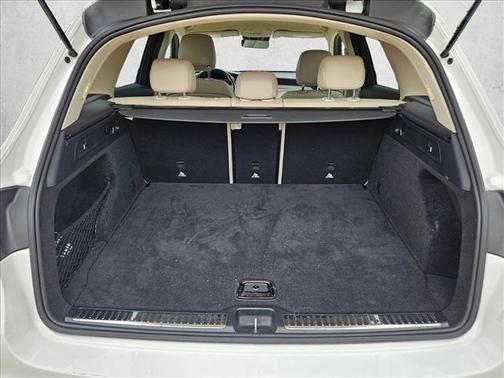 Polar White 2022 Mercedes-Benz GLC 300 4MATIC