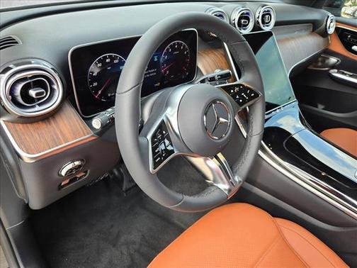 2026 Mercedes-Benz GLC 300 Base