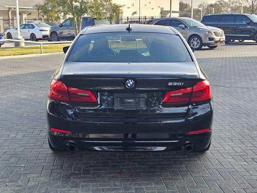 2020 BMW 530 530i