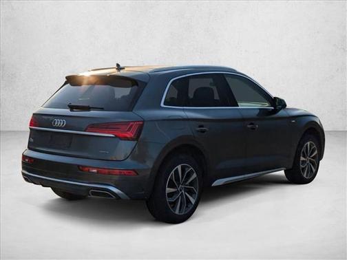 2022 Audi Q5 45 S line Premium Plus