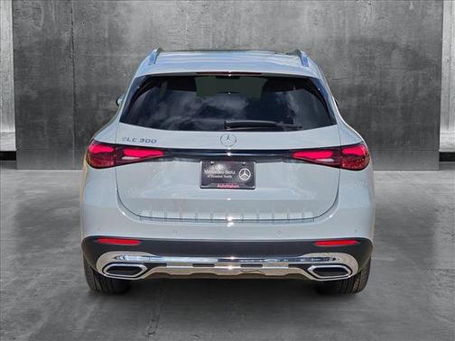 2025 Mercedes-Benz GLC 300 Base