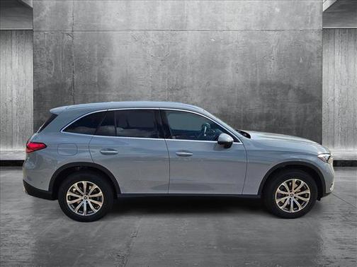 2025 Mercedes-Benz GLC 300 Base