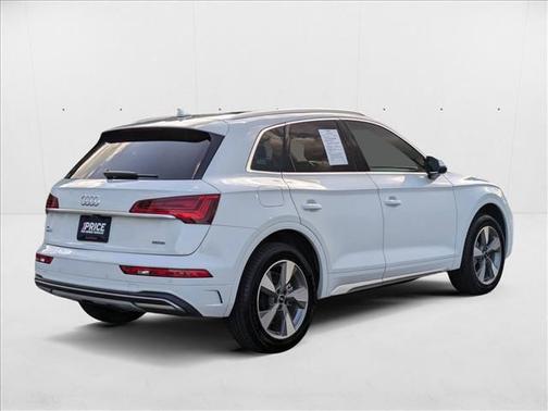 2023 Audi Q5 40 Premium Plus