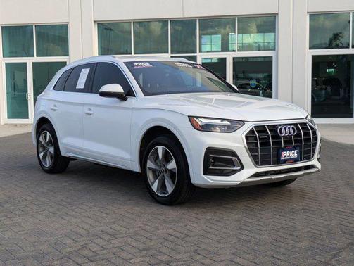 2023 Audi Q5 40 Premium Plus