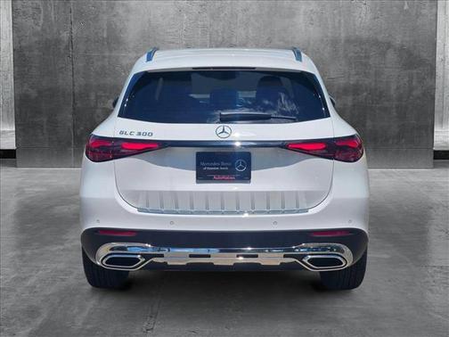 2025 Mercedes-Benz GLC 300 Base