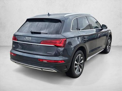 Manhattan Gray Metallic 2021 Audi Q5 45 Premium