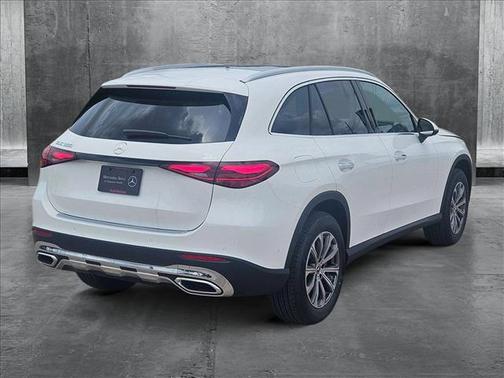 2025 Mercedes-Benz GLC 300 Base
